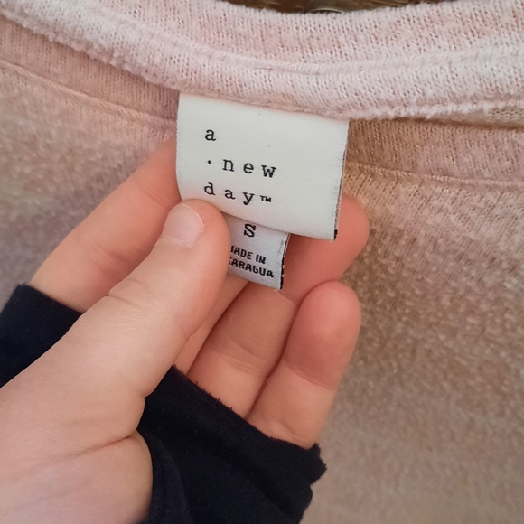 Pink Top - Picture 2 of 3